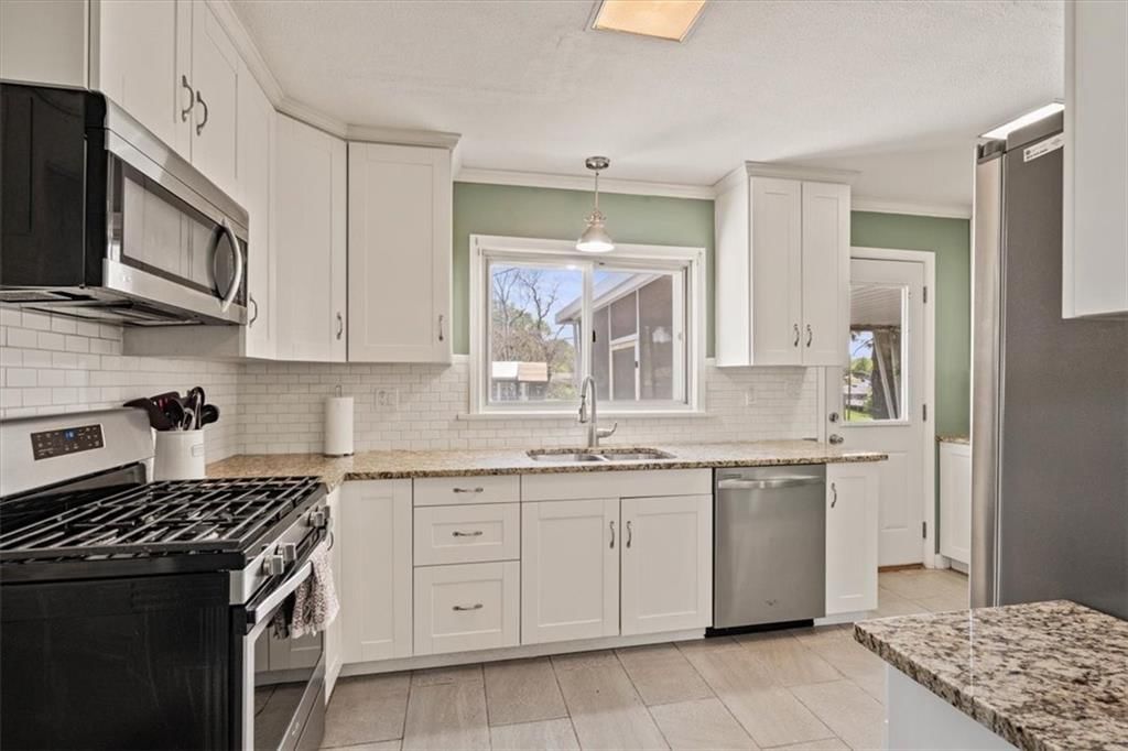 3803 Harvard Avenue — photo 6