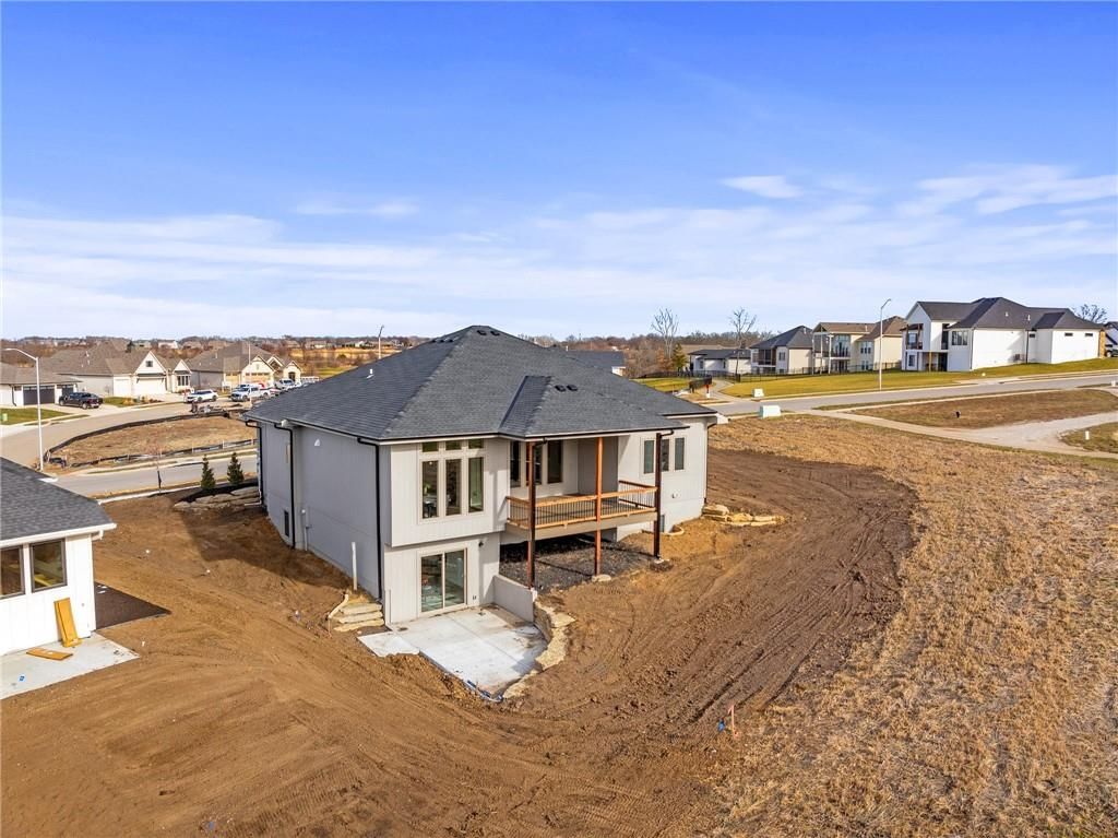 605 Hampstead Drive — photo 72