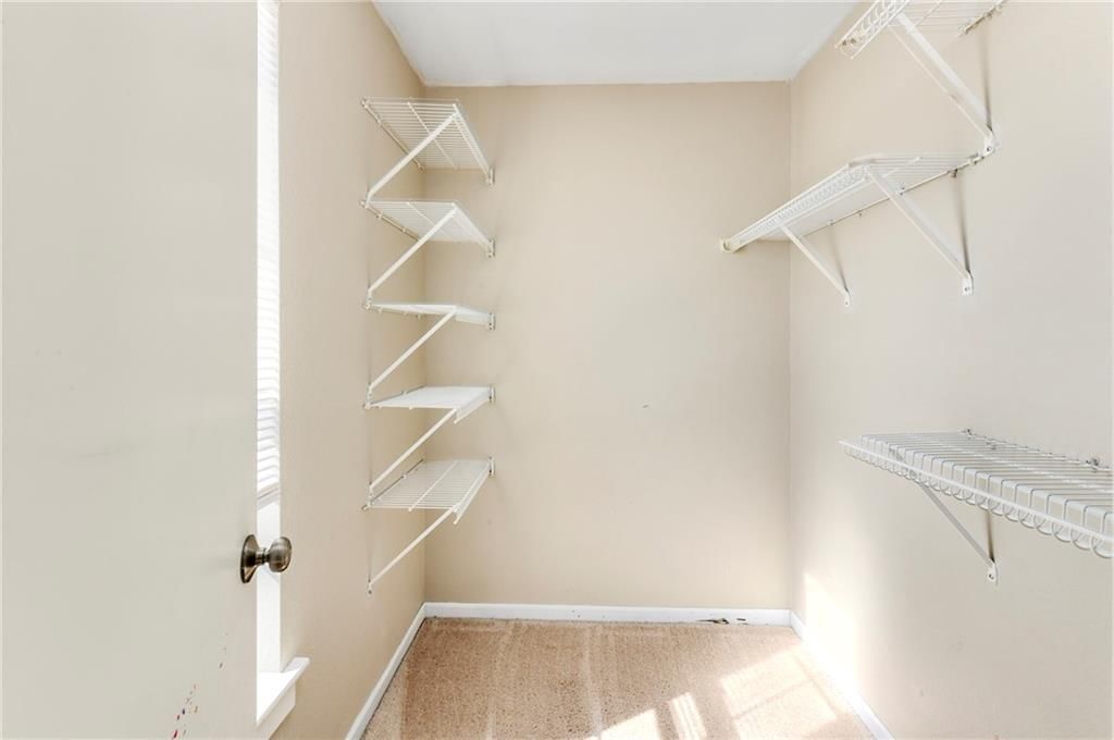 21541-21543 S PECULIAR Drive — photo 13