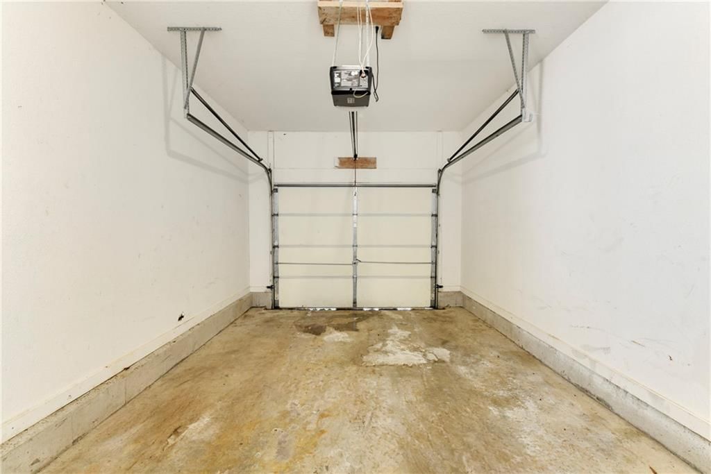 21541-21543 S PECULIAR Drive — photo 20