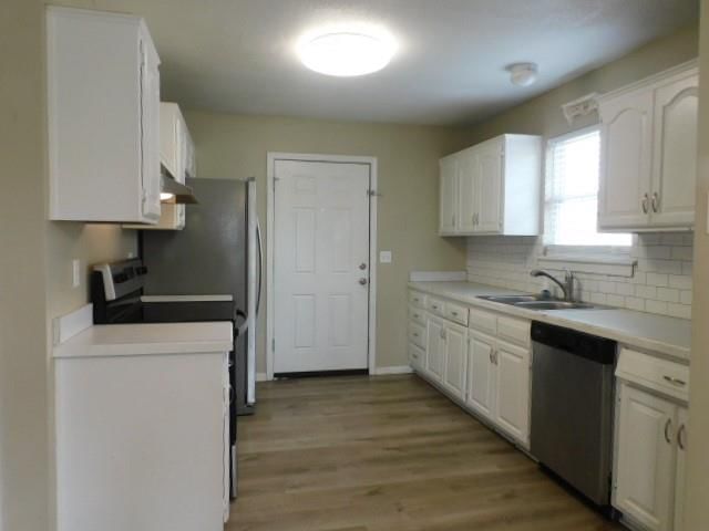 21541-21543 S PECULIAR Drive — photo 23