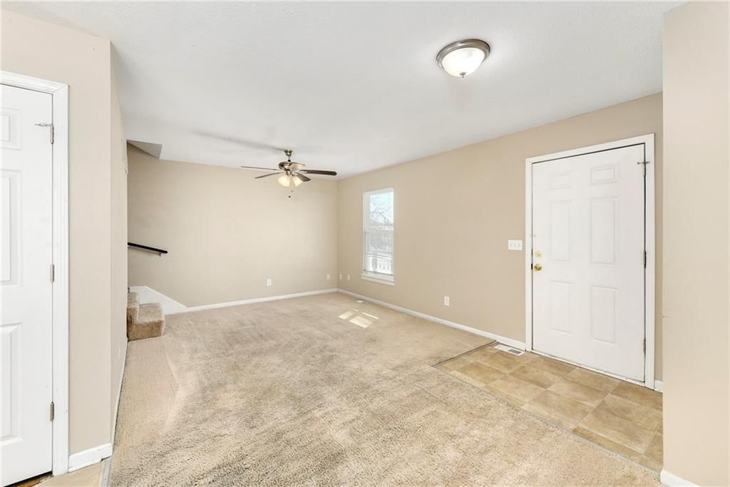 21541-21543 S PECULIAR Drive — photo 8