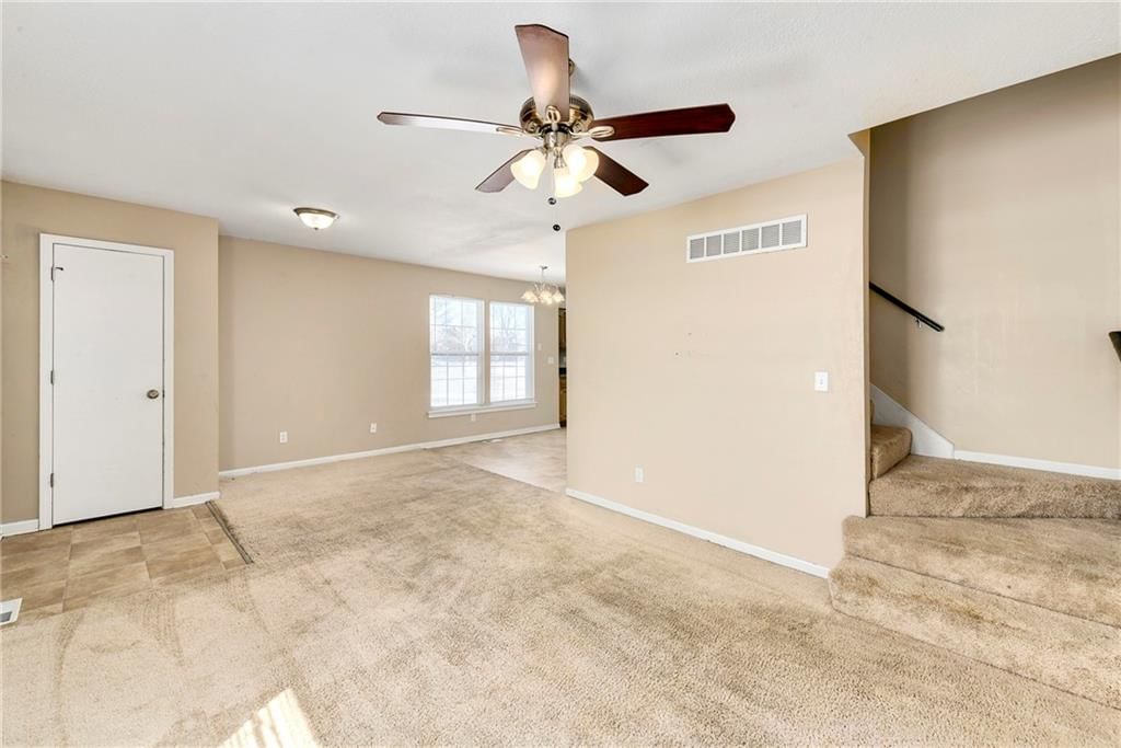 21541-21543 S PECULIAR Drive — photo 10
