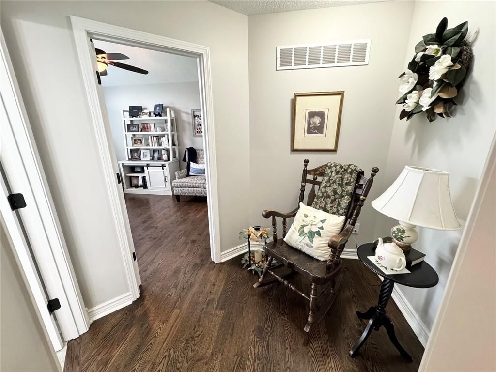 4387 SW Creekview Drive — photo 34