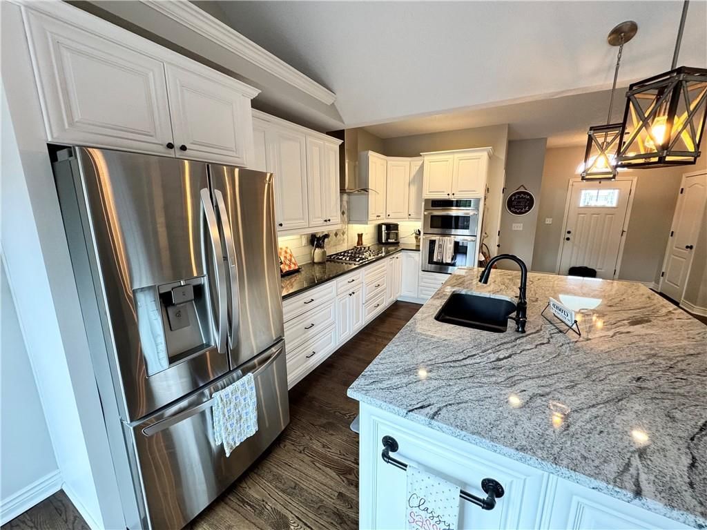 4387 SW Creekview Drive — photo 10