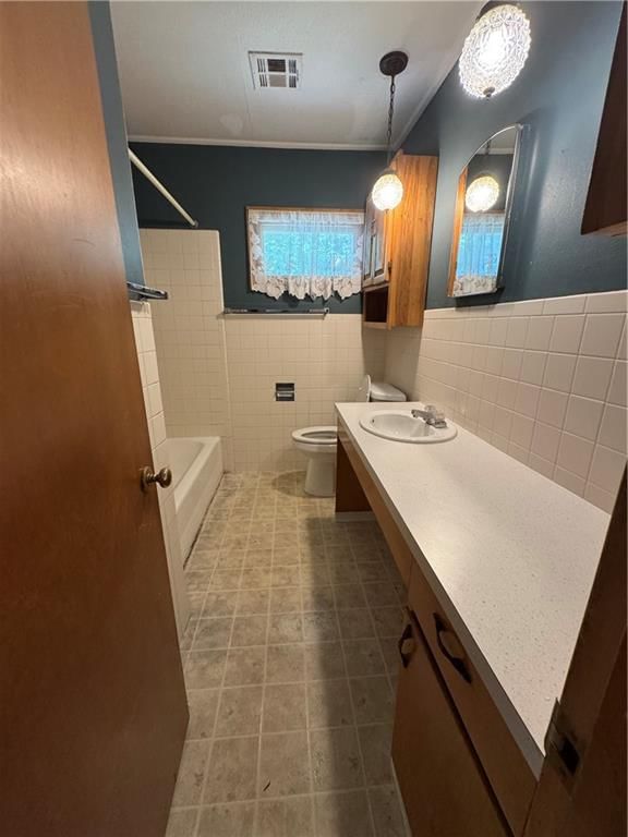 915 W 4th Street — photo 10
