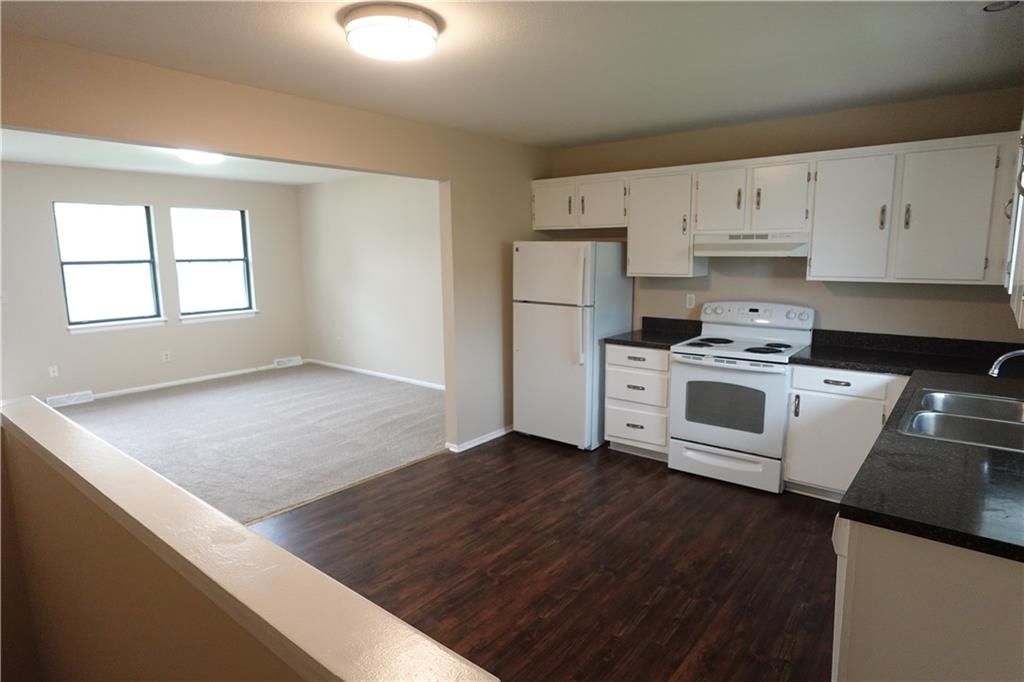4724 N Oakley Avenue — photo 5