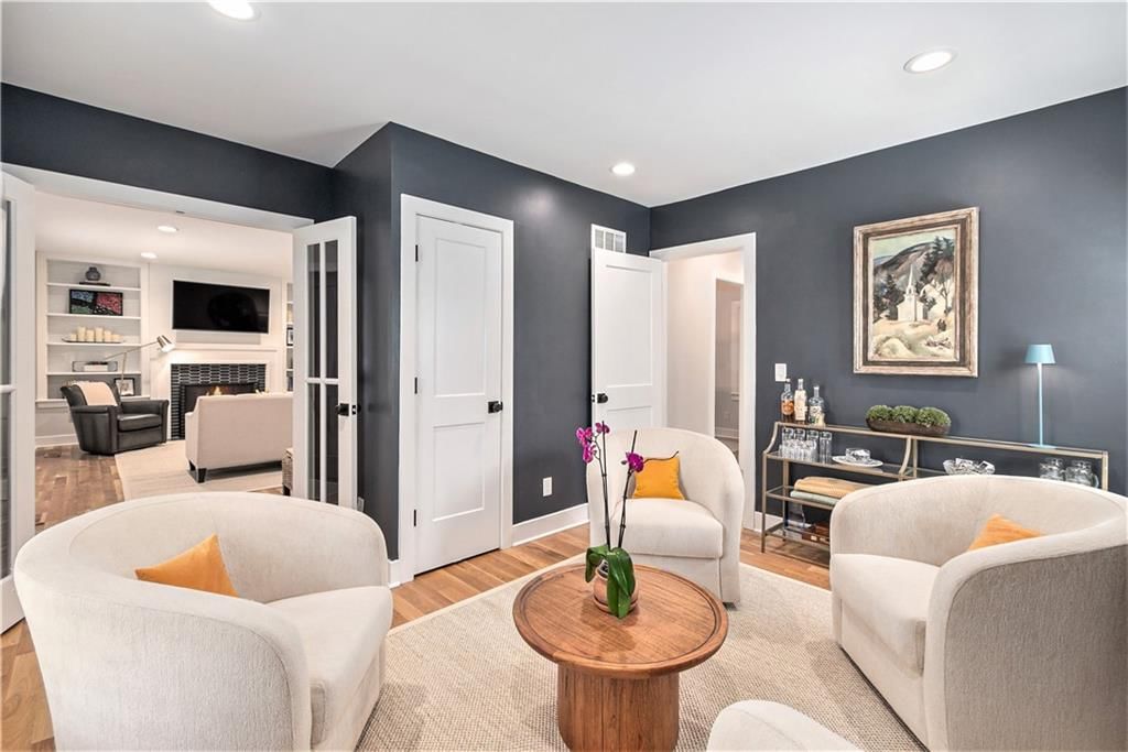 8025 Manor Road — photo 11