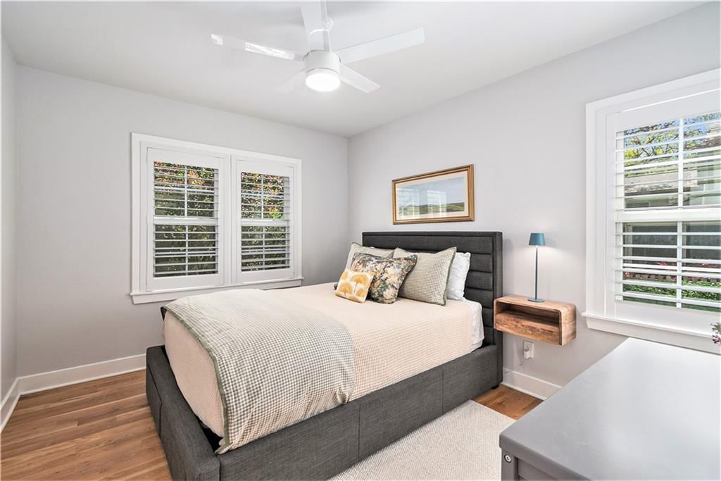 8025 Manor Road — photo 14
