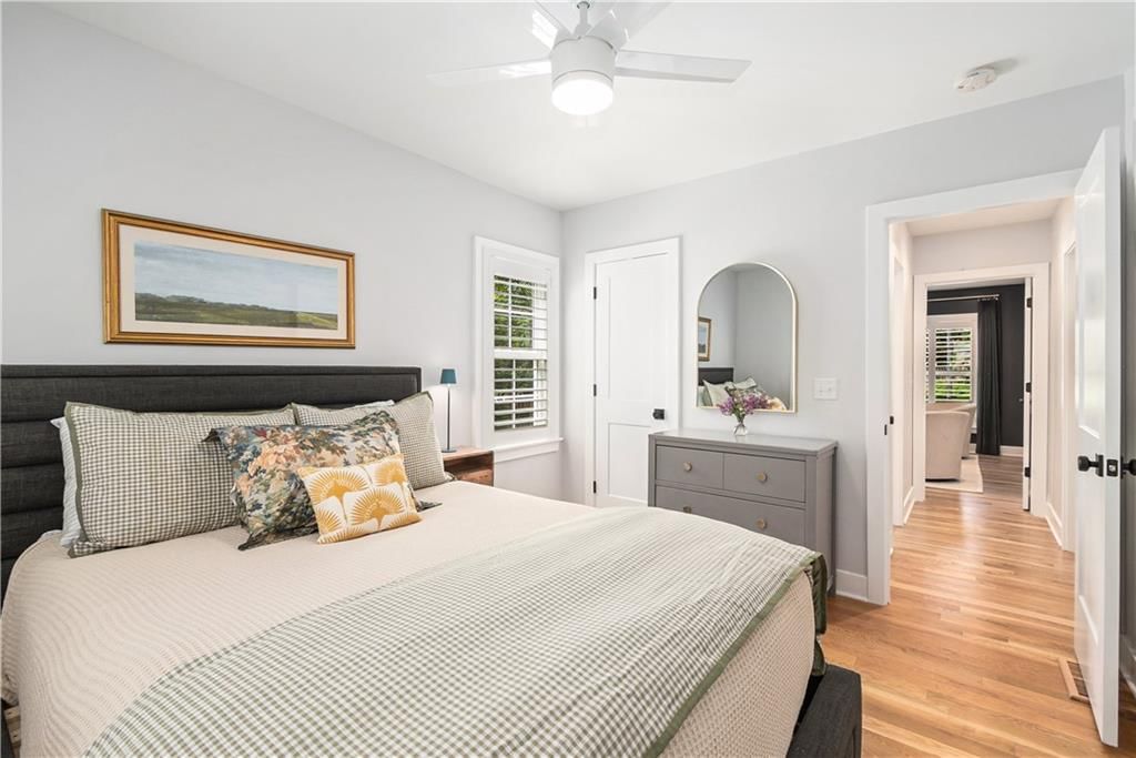 8025 Manor Road — photo 15