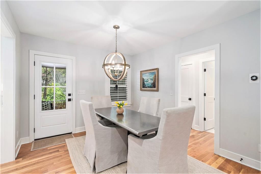 8025 Manor Road — photo 16