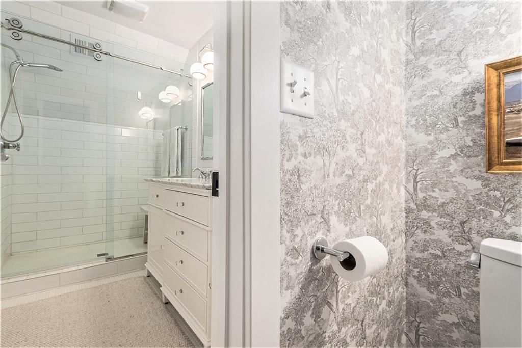 8025 Manor Road — photo 29