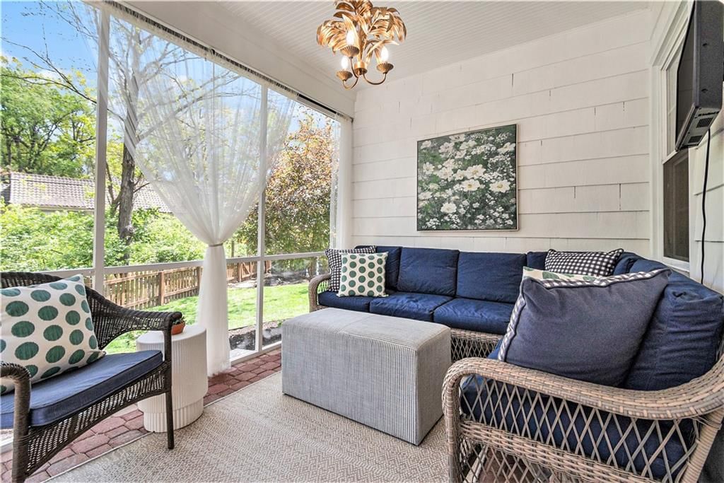 8025 Manor Road — photo 34