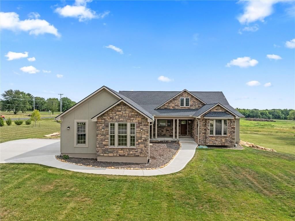 2513 Burris Drive — photo 3
