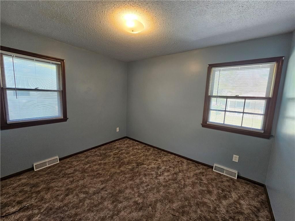 3018 S Downey Avenue — photo 20