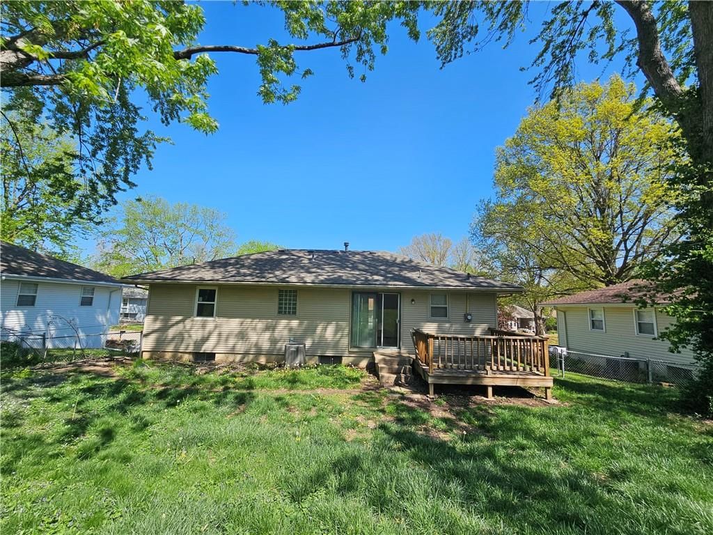 3018 S Downey Avenue — photo 36