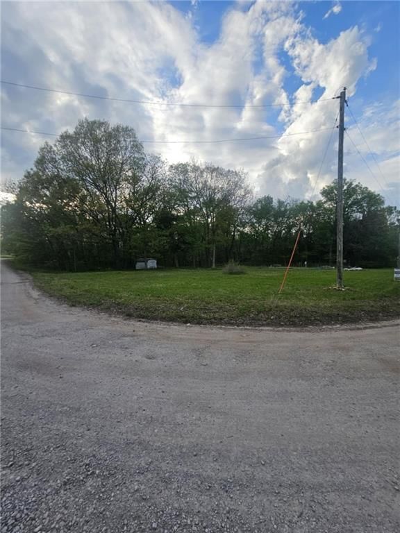 305 & 309 E Sugar Lake Drive — photo 21
