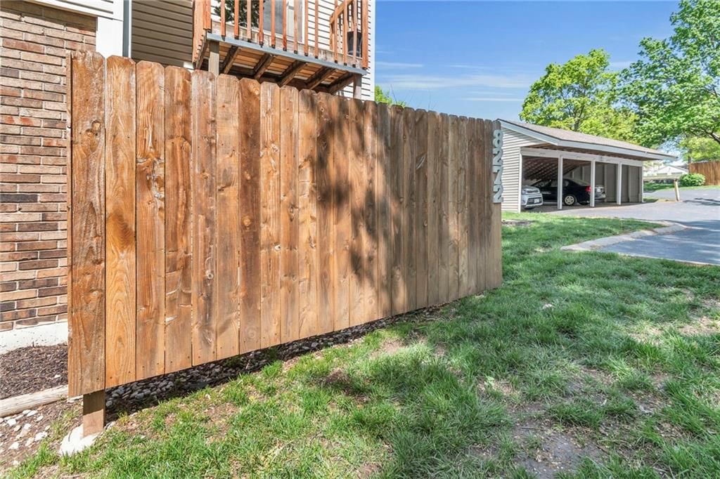 8272 NW Barrybrooke Drive — photo 29