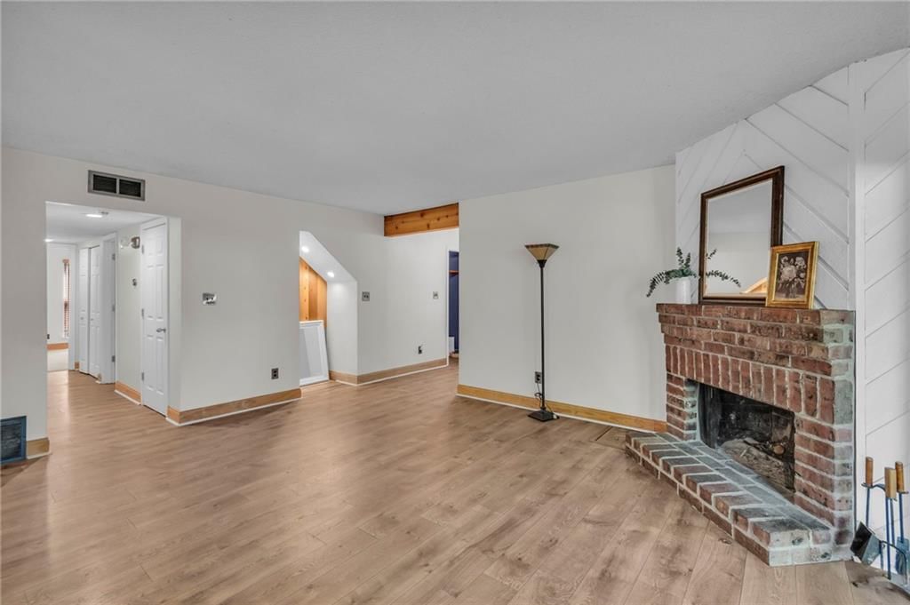 8272 NW Barrybrooke Drive — photo 7