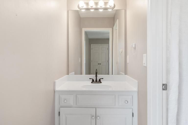 5704 W 146th Street — photo 34