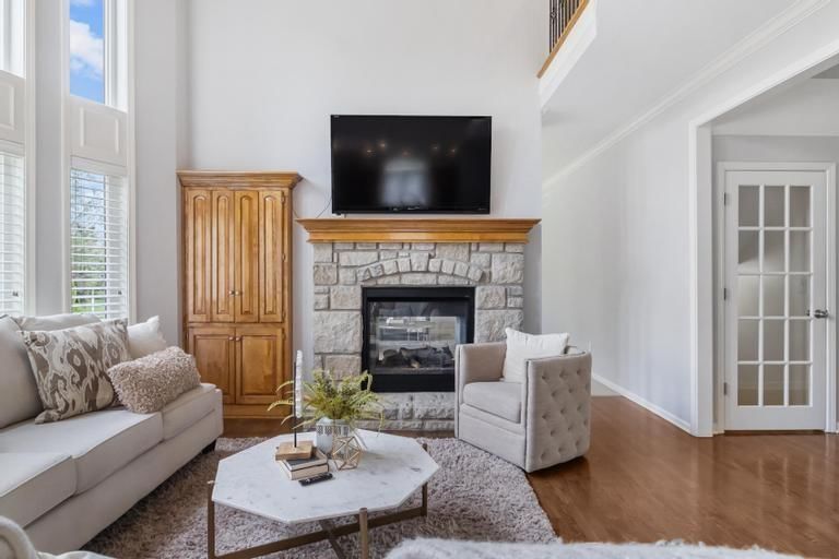 5704 W 146th Street — photo 8