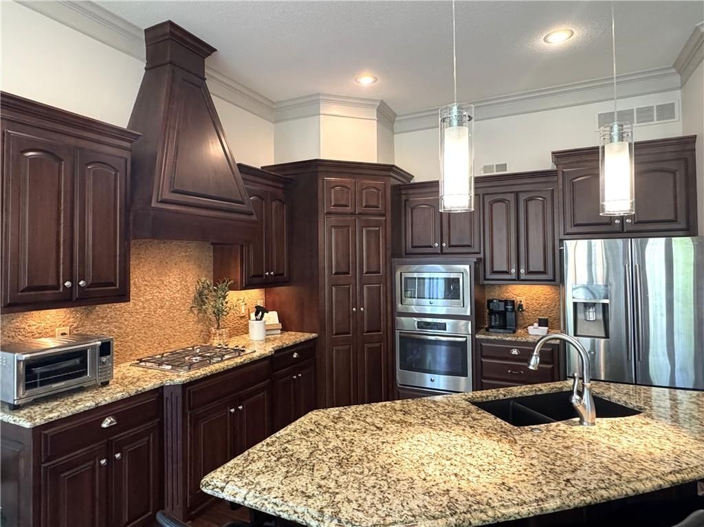 8400 Houston Street — photo 14
