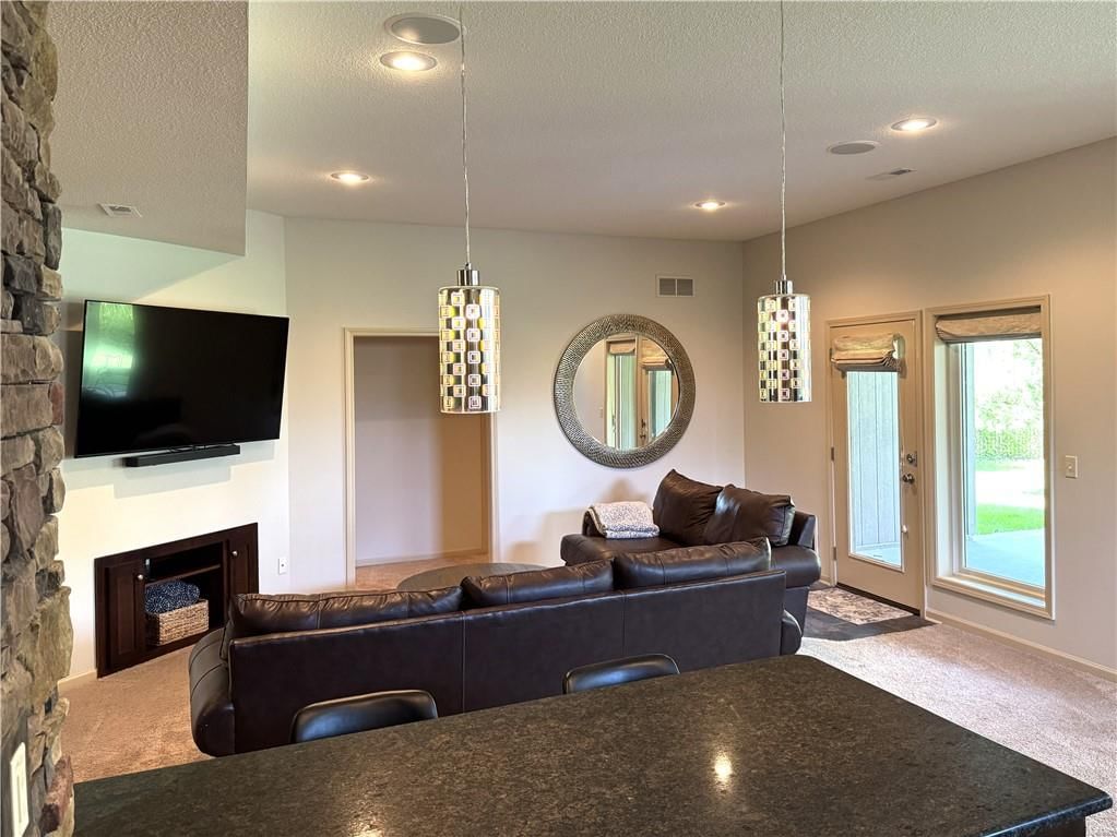 8400 Houston Street — photo 36