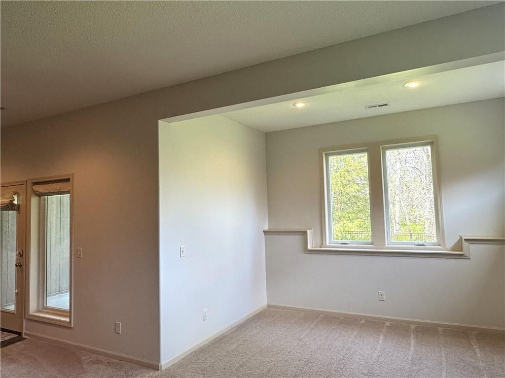 8400 Houston Street — photo 38