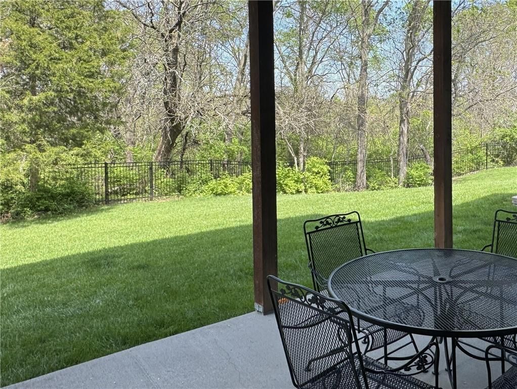 8400 Houston Street — photo 43