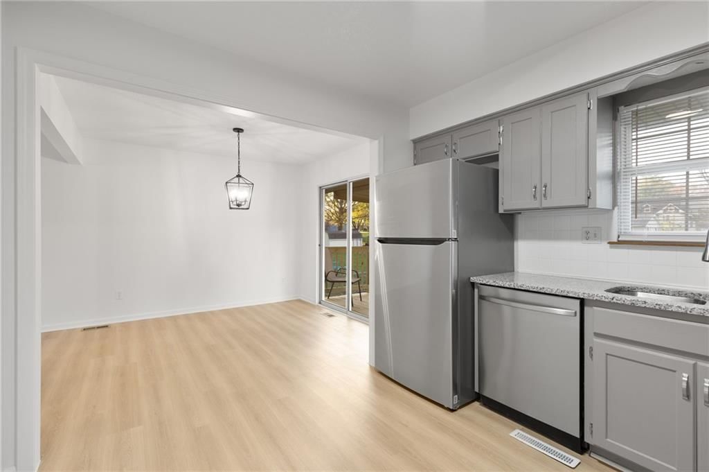 412 Front Street — photo 15