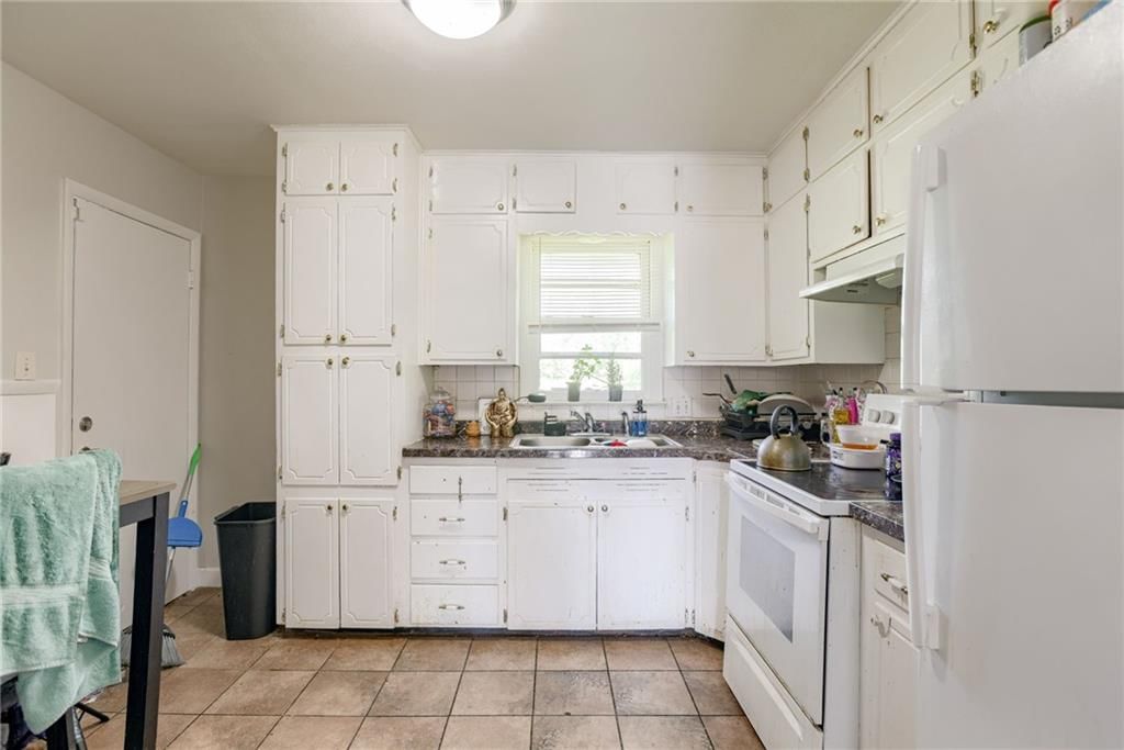 1100-1102 N Cottage Street — photo 19