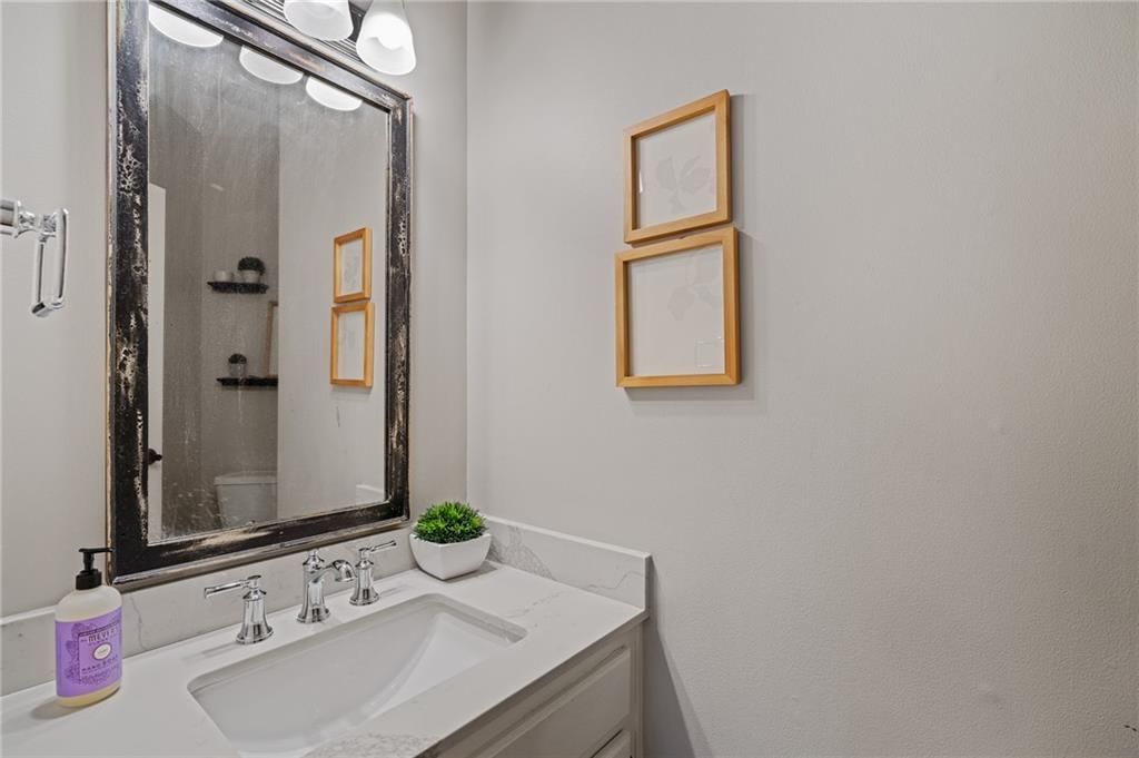 11203 W 116th Terrace — photo 14