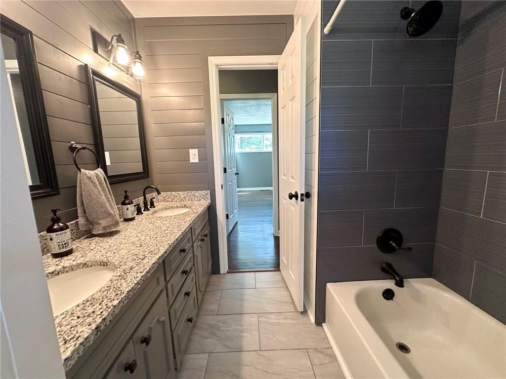 5806 NW Valley Road — photo 33