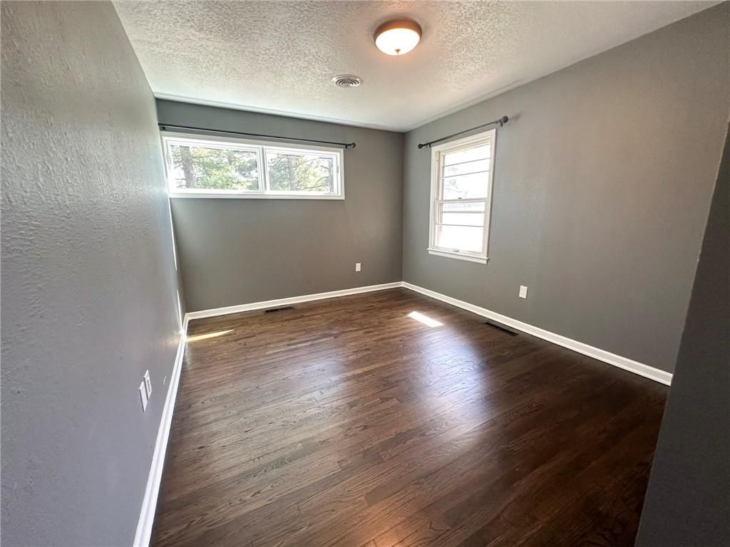 5806 NW Valley Road — photo 34