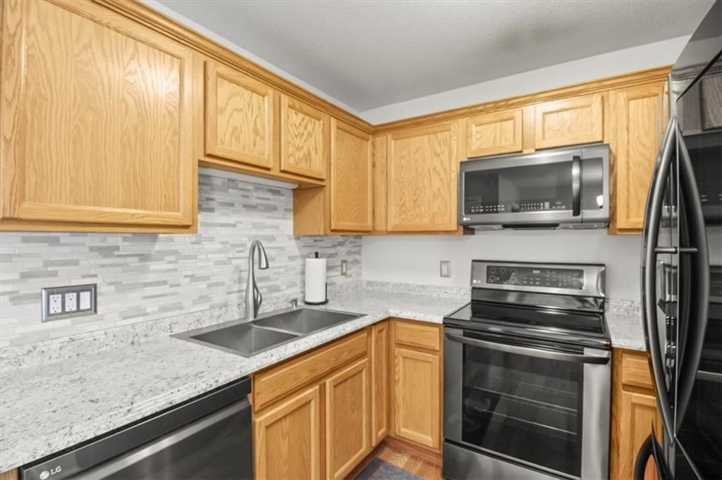 3492 SW Wysteria Terrace — photo 5