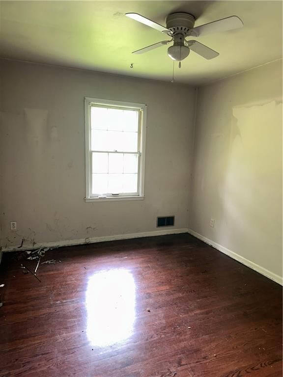 8838 Sleepy Hollow Road — photo 5