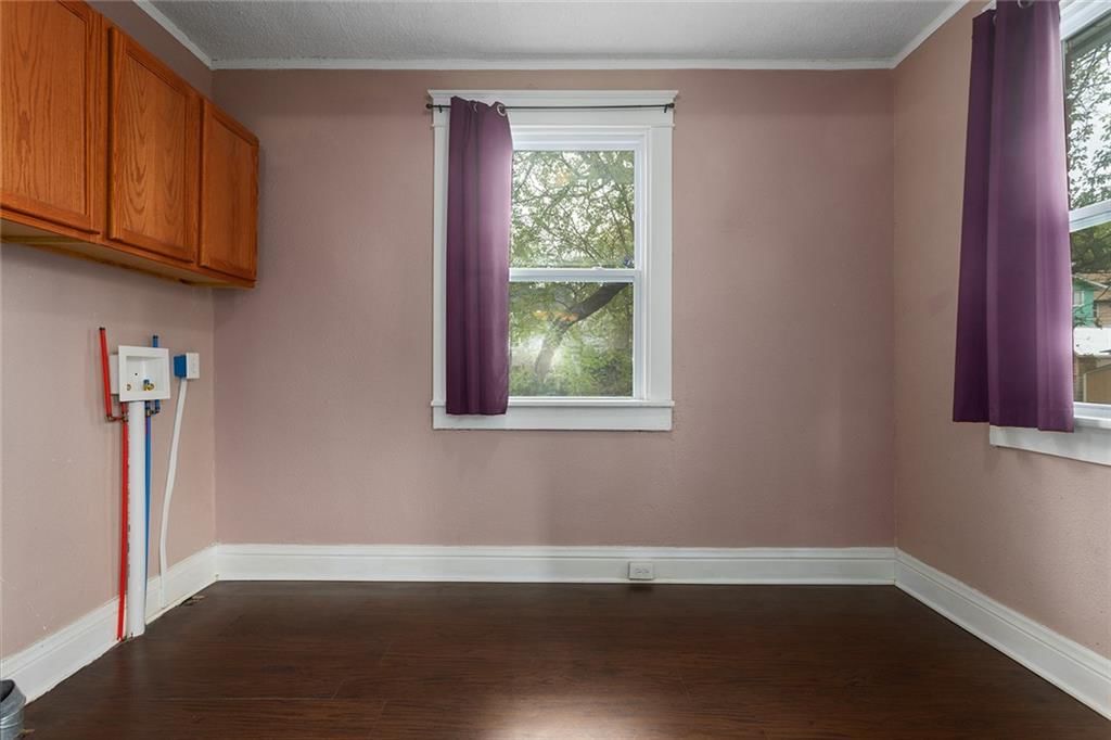 3245 VICTOR Street — photo 8
