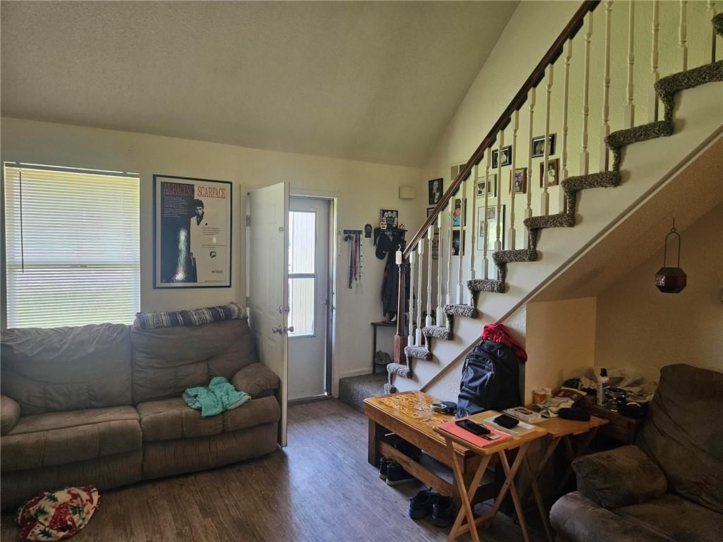 452 Spring Avenue — photo 3