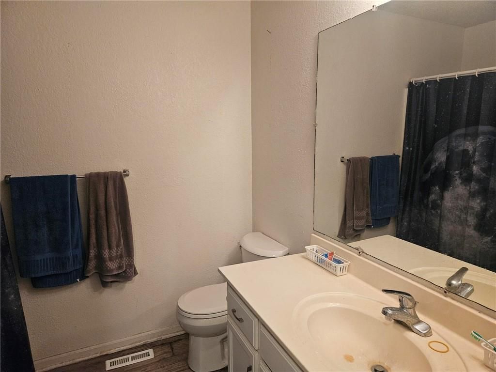 452 Spring Avenue — photo 8