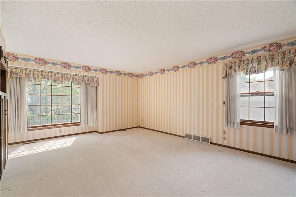 11631 Kenwood Avenue — photo 13