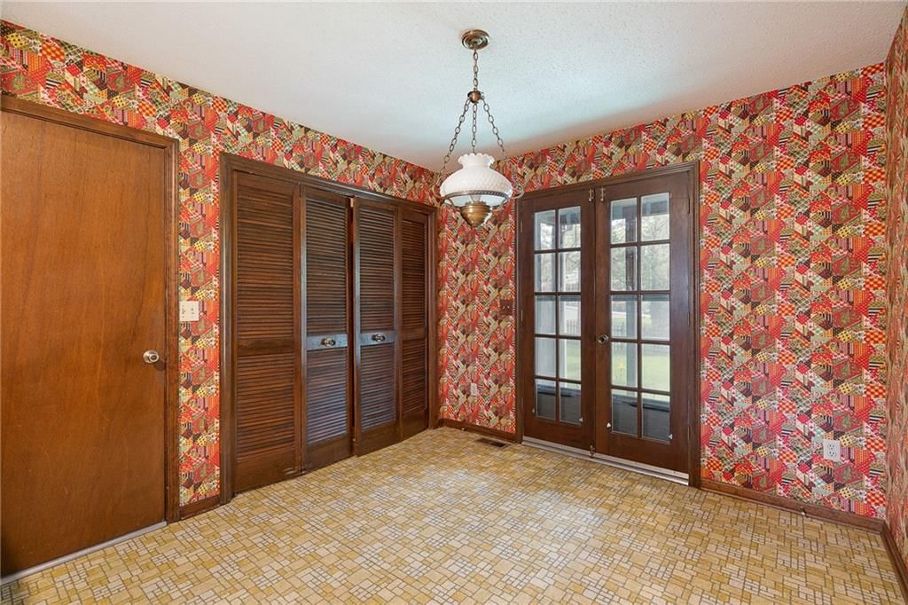 11631 Kenwood Avenue — photo 6