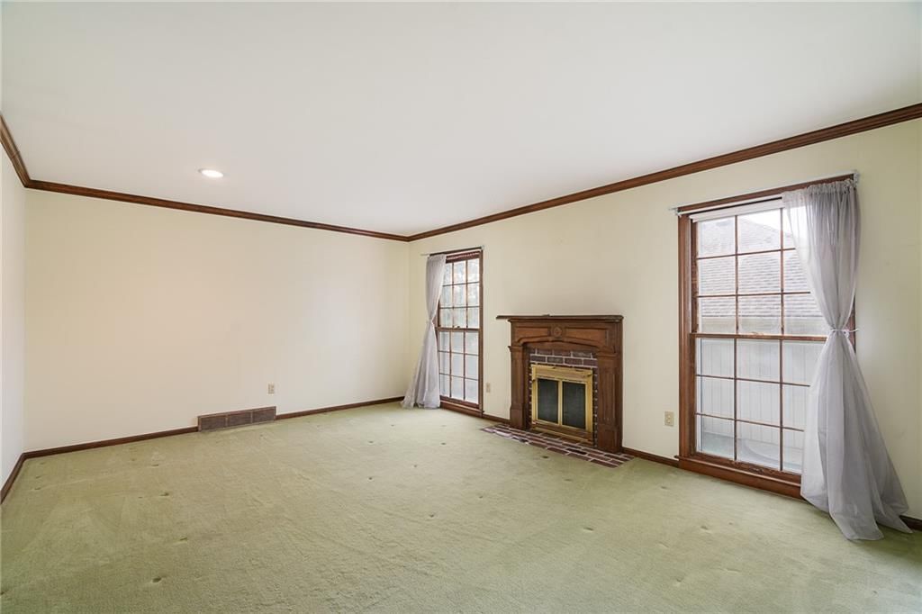 11631 Kenwood Avenue — photo 7