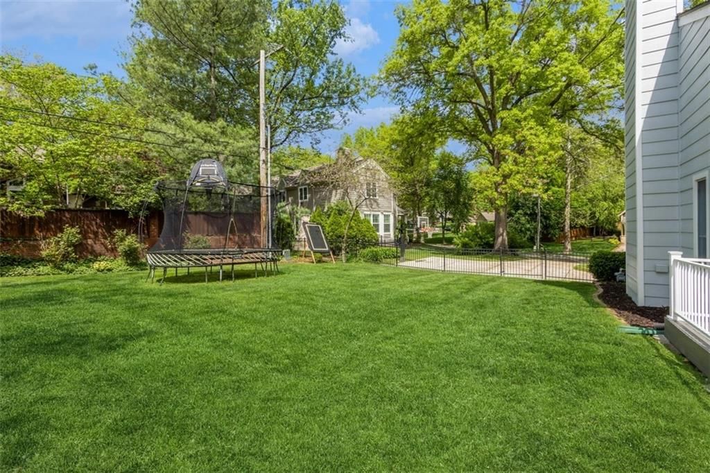 6034 Lockton Lane — photo 33