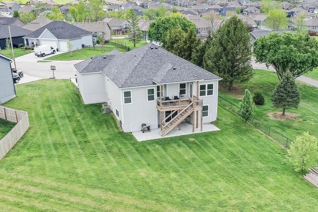 900 N Willow Court — photo 26