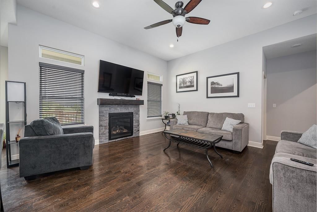 900 N Willow Court — photo 8