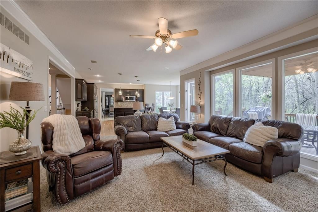 7615 Schweiger Street — photo 15