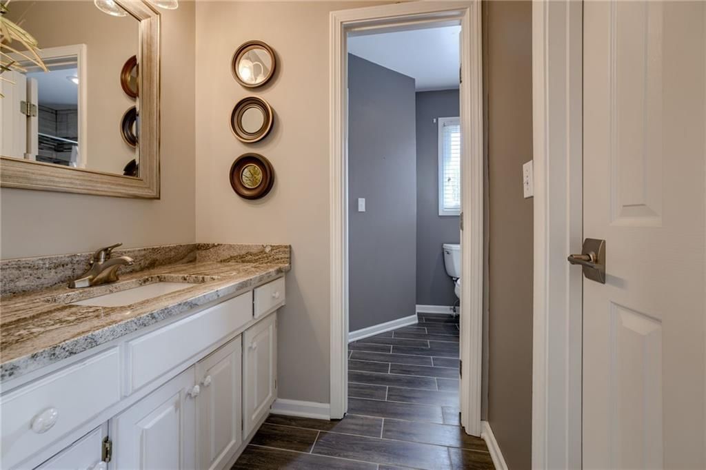 7615 Schweiger Street — photo 33
