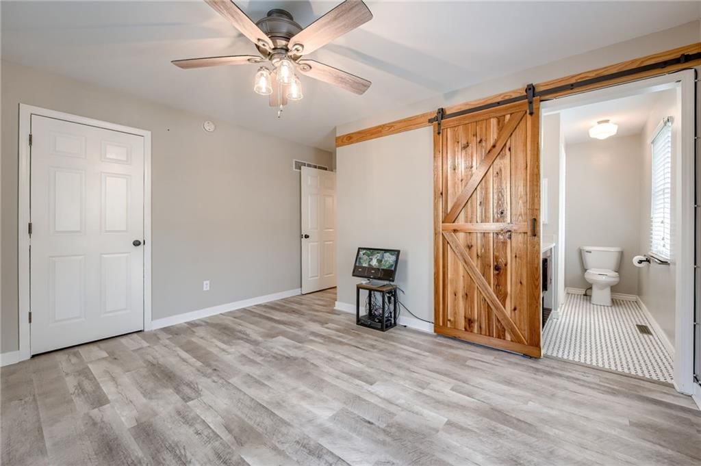 922 NW Valley Lane — photo 18