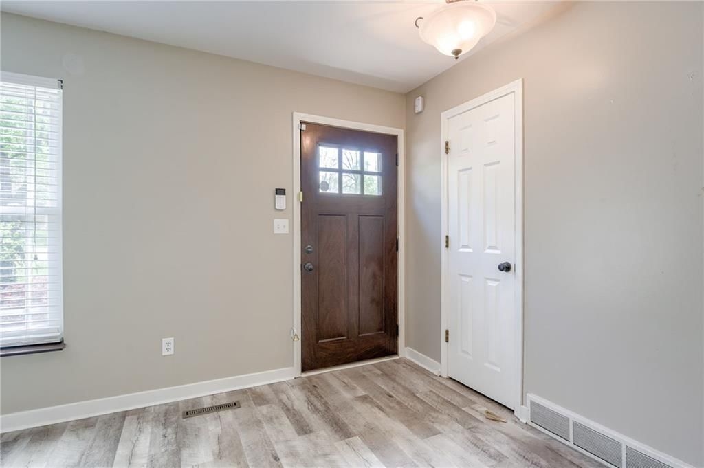 922 NW Valley Lane — photo 4