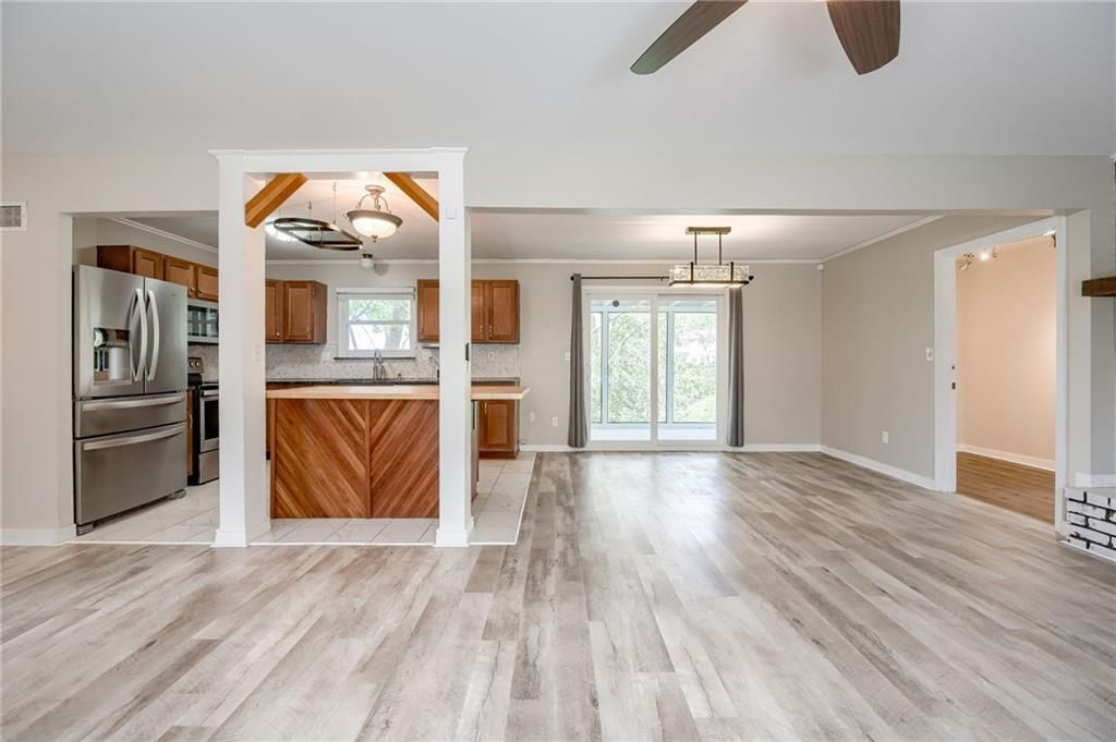 922 NW Valley Lane — photo 7